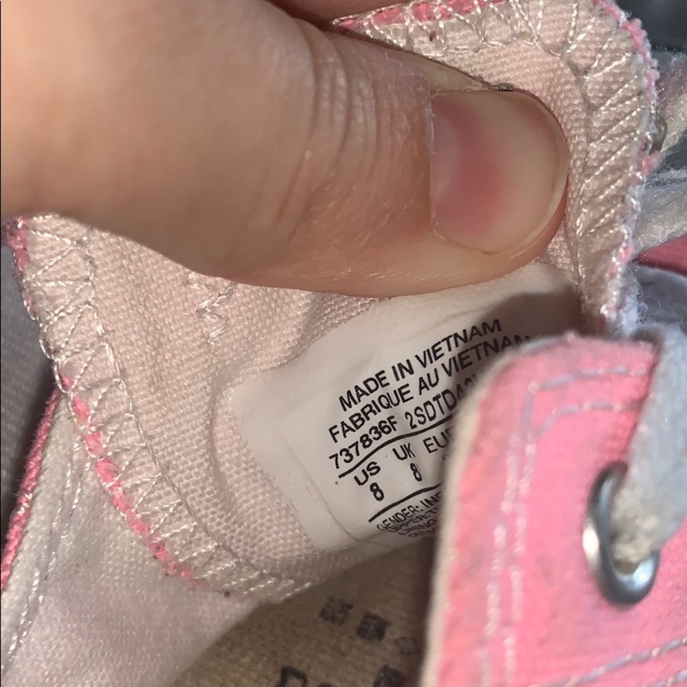 Girls converse - Picture 3 of 3